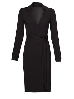 Diane Von Furstenberg's signature wrap dress Black Size 2